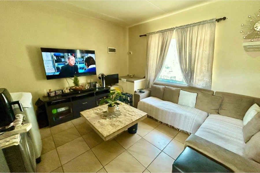 2 Bedroom Property for Sale in Scottsdene Western Cape